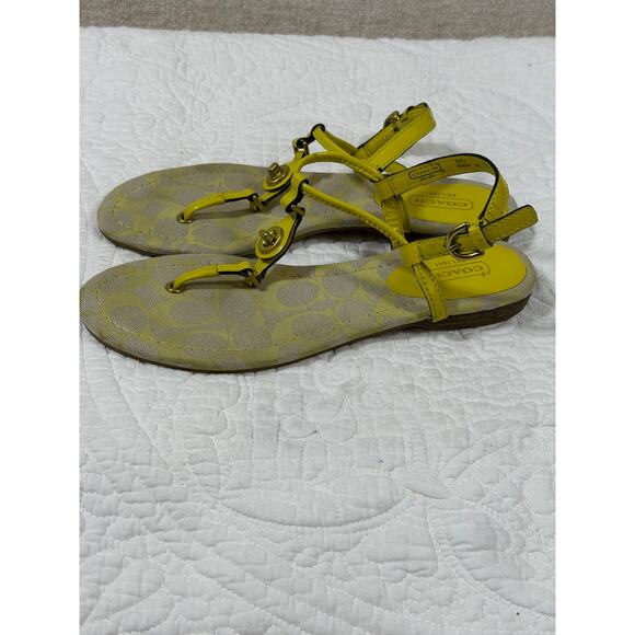 Coach Women’s 7 Yellow Patent Leather Flat Sandals Designer Summer Shoes Luxury - Picture 10 of 11